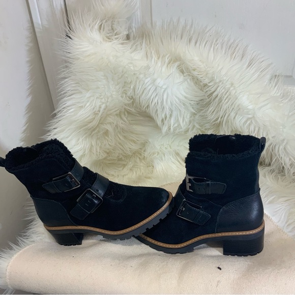Naturalizer black suede booties - Picture 4 of 11